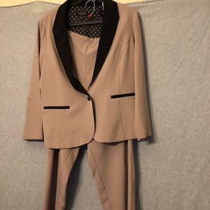 2 piece lightweight unlined pantsuit.